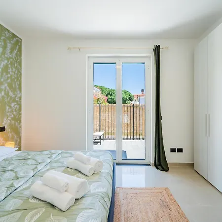 Apartman Skybnb Appartments 30 Mt From The Sea Riva Ligure