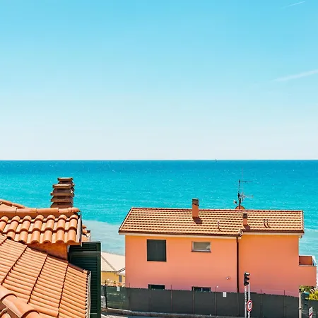 Apartman Skybnb Appartments 30 Mt From The Sea