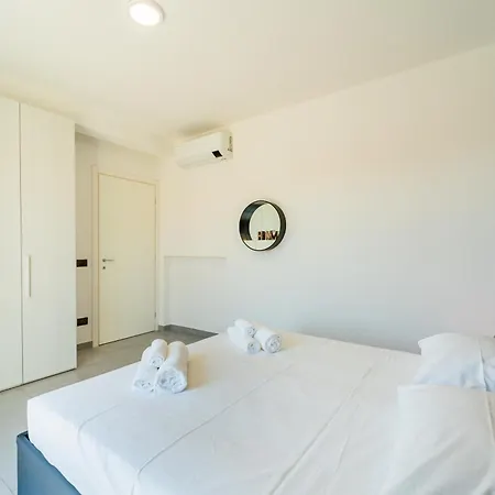 Skybnb Appartments 30 Mt From The Sea Διαμέρισμα Riva Ligure