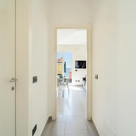 Skybnb Appartments 30 Mt From The Sea * Riva Ligure