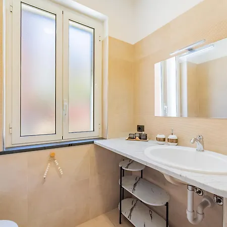 Skybnb Appartments 30 Mt From The Sea Διαμέρισμα Riva Ligure