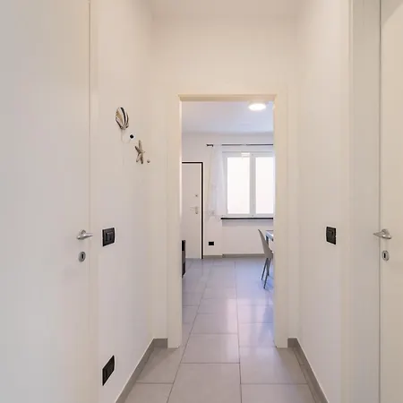 Skybnb Appartments 30 Mt From The Sea Apartman Riva Ligure